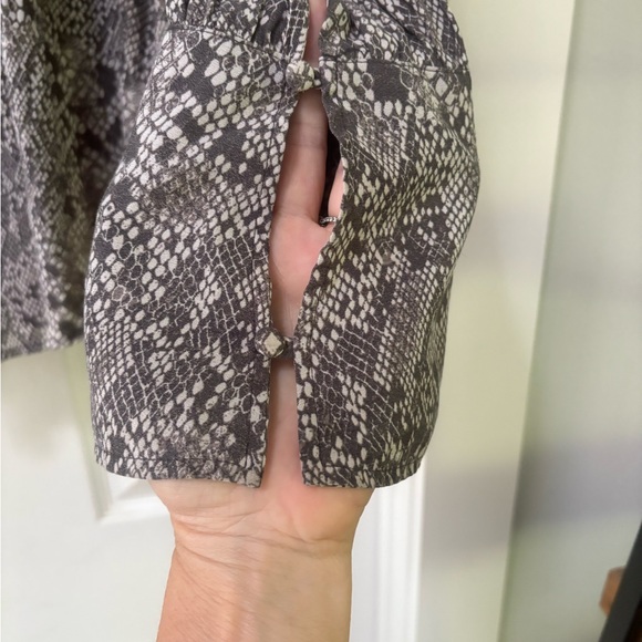 Free People Black and White Patterned Blouse - Picture 5 of 7